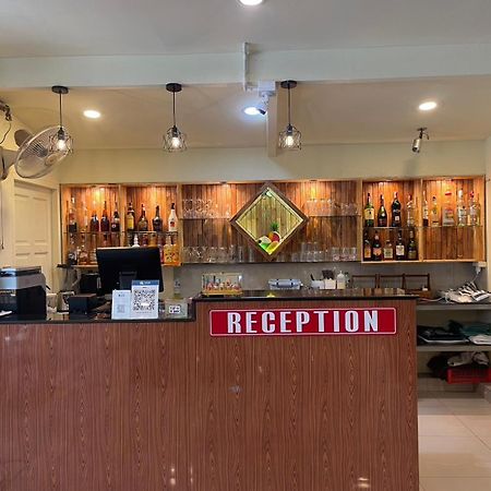 Malee Guesthouse And Restaurant Pattaya Luaran gambar
