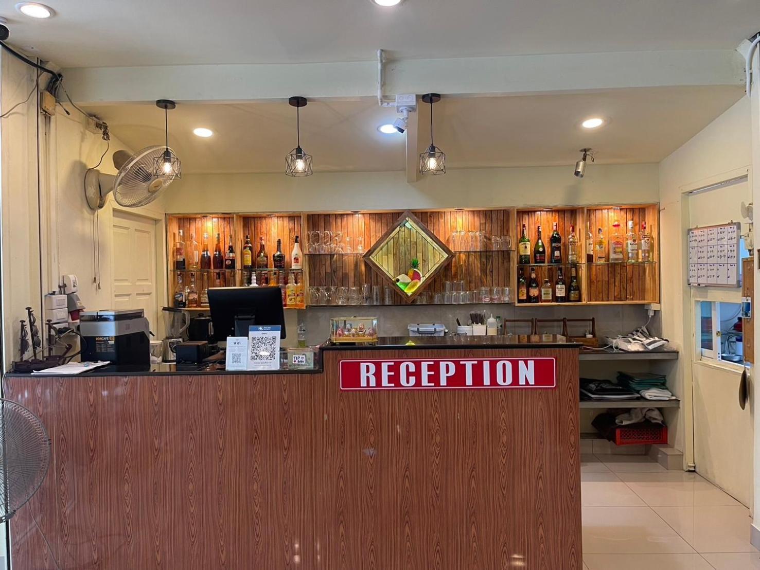 Malee Guesthouse And Restaurant Pattaya Luaran gambar