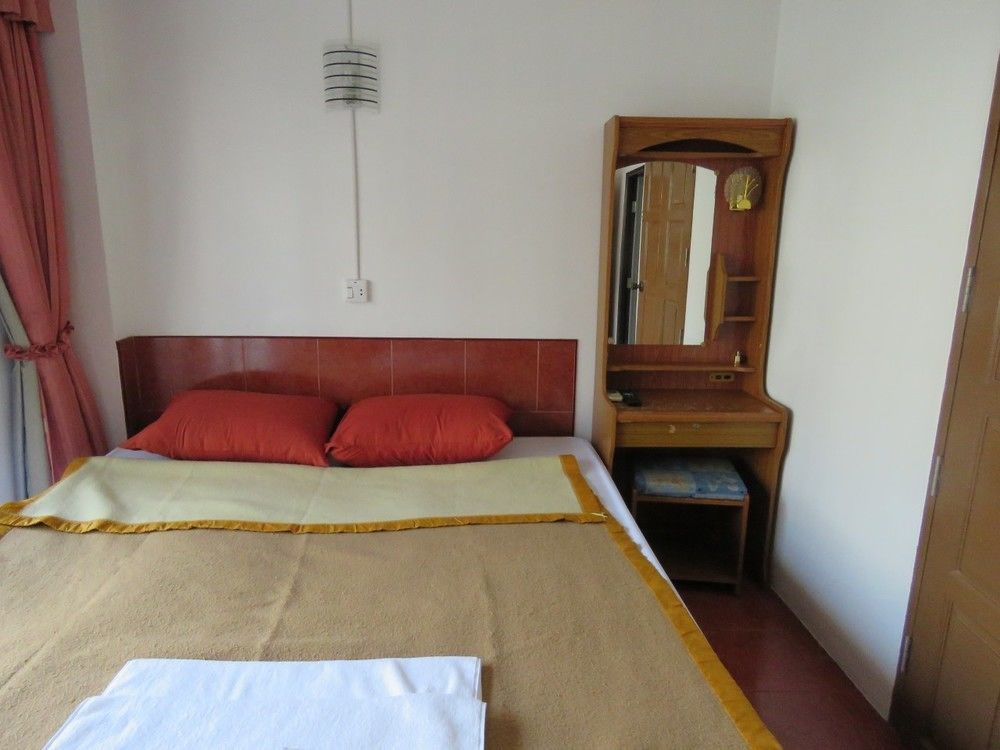 Malee Guesthouse And Restaurant Pattaya Luaran gambar
