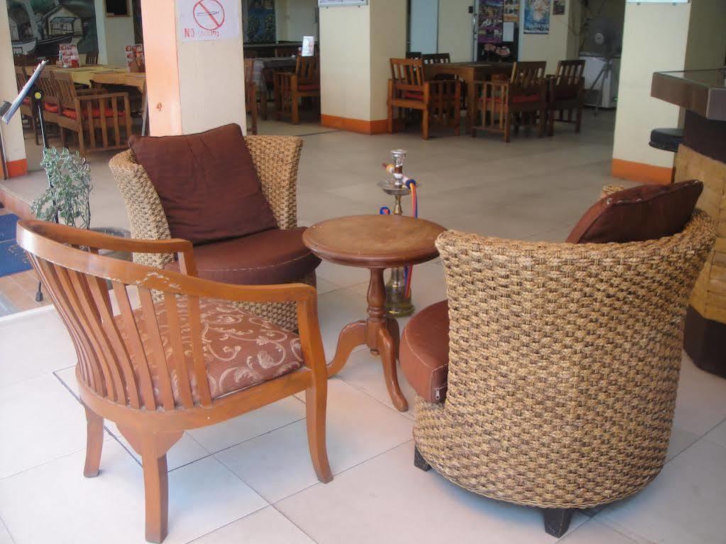 Malee Guesthouse And Restaurant Pattaya Luaran gambar